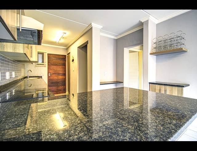 2 BEDROOM APARTMENT FOR SALE IN SEBENZA